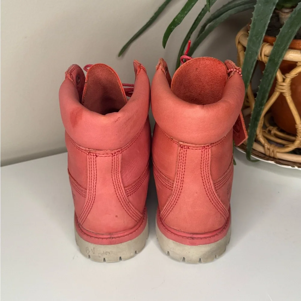 Timberland Women’s 6-Inch Premium Waterproof Boots Pink Leather PrimaLoft Size 9 - Picture 4 of 14